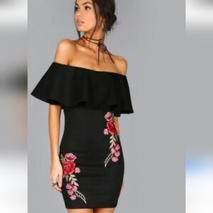 Elegant‎ Black Off-Shoulder Dress with Red Floral Design Mini Size L